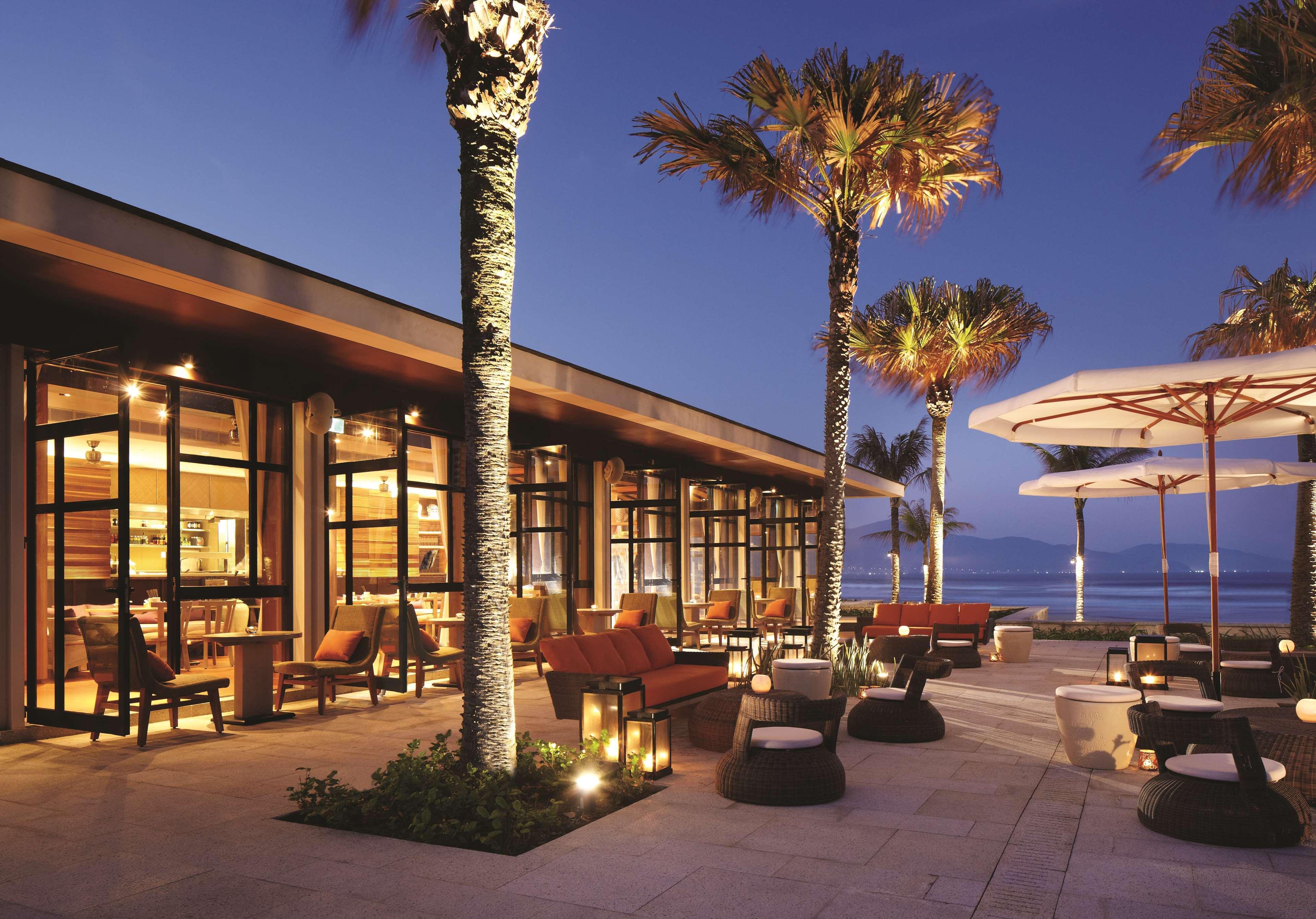 Hyatt Regency Danang Resort And Spa מראה חיצוני תמונה The Beach Club at the Four Seasons Resort